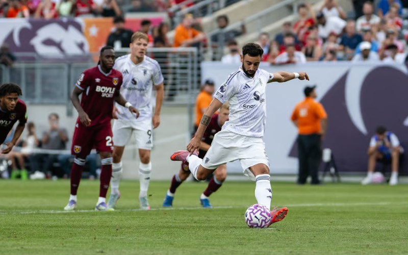 Hull City khó ngăn cản Man United chiến thắng